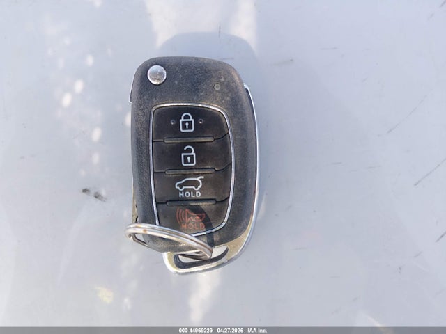 2019 HYUNDAI TUCSON SE 11