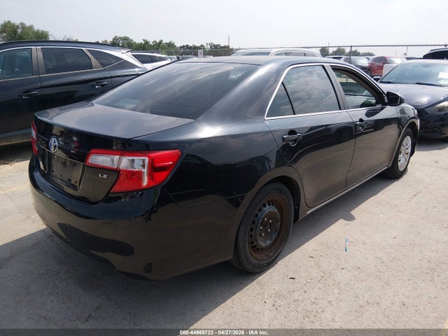 TOYOTA CAMRY - 4