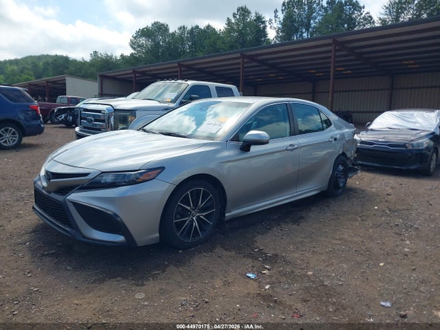 2021 Toyota CAMRY SE photo 2