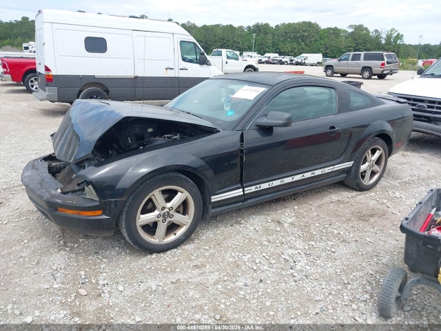 FORD MUSTANG V6 DELUXE/V6 PREMIUM - 2
