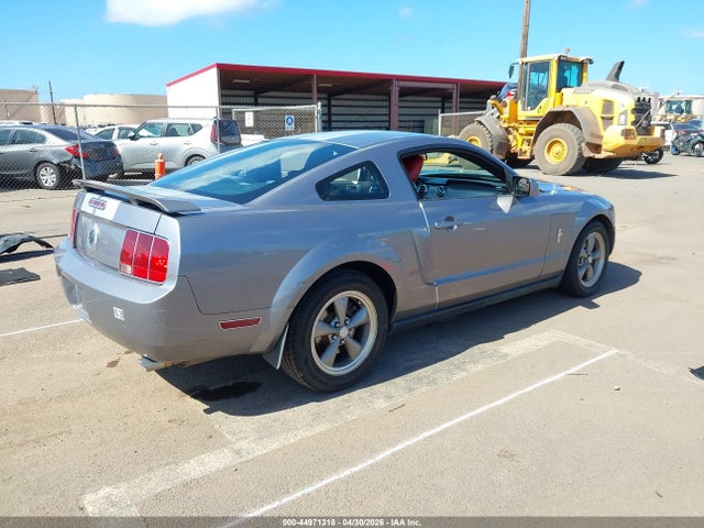 صورة 4 لـ 2006 FORD MUSTANG V6