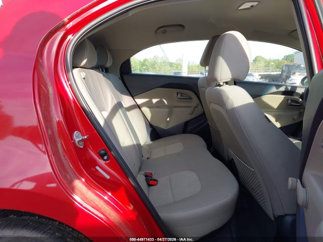 KIA RIO - 8
