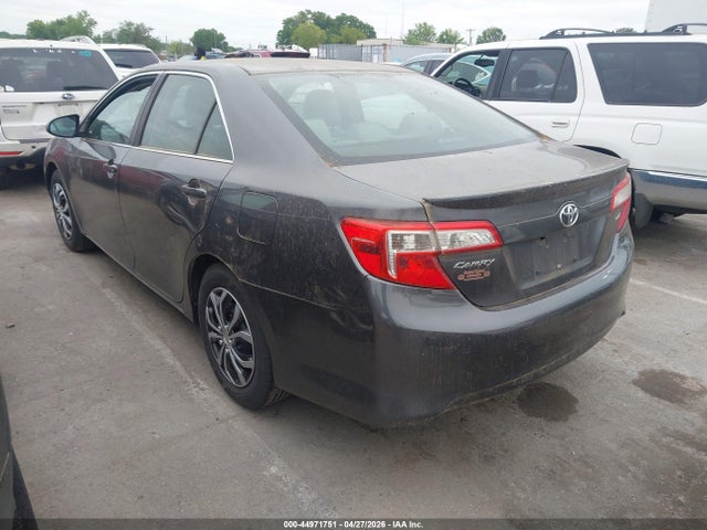 TOYOTA CAMRY - 3