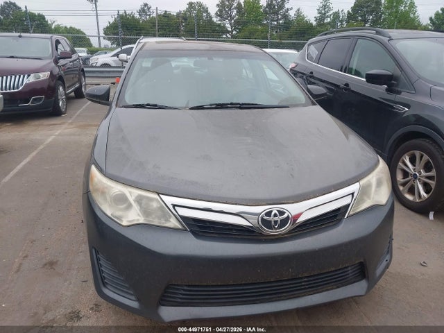 TOYOTA CAMRY - 6
