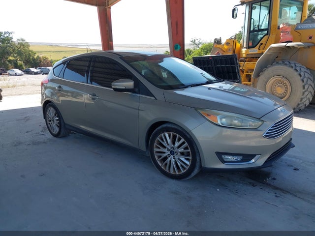 FORD FOCUS TITANIUM - 1