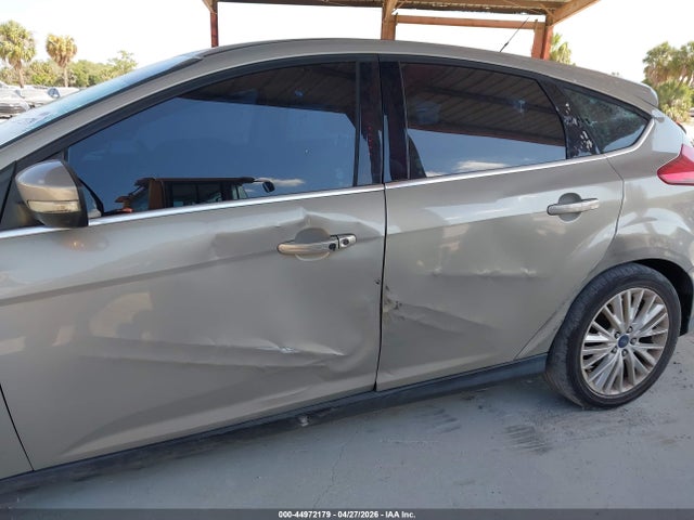 FORD FOCUS TITANIUM - 6