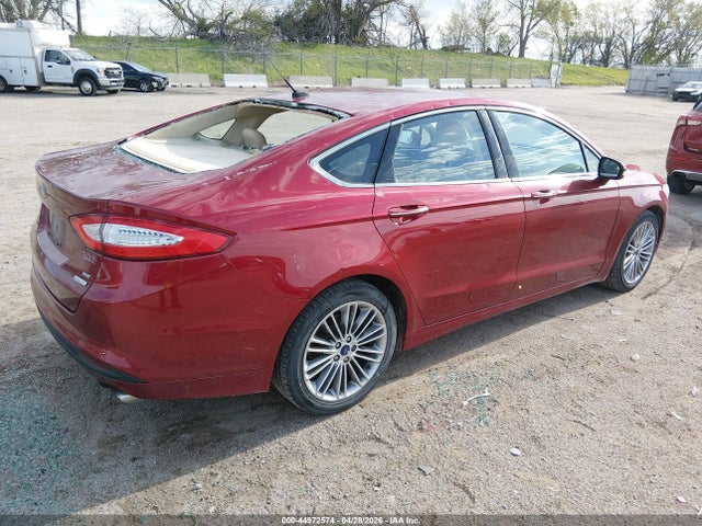 FORD FUSION SE - 4