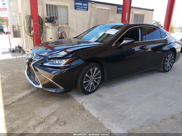 صورة 2 لـ 2019 Lexus ES 350