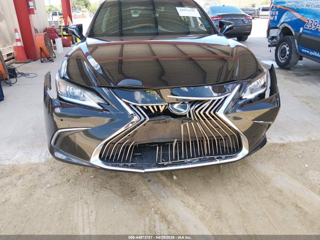 صورة 6 لـ 2019 Lexus ES 350