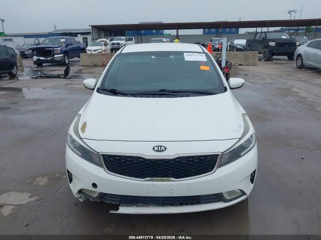 2017 KIA FORTE LX 12