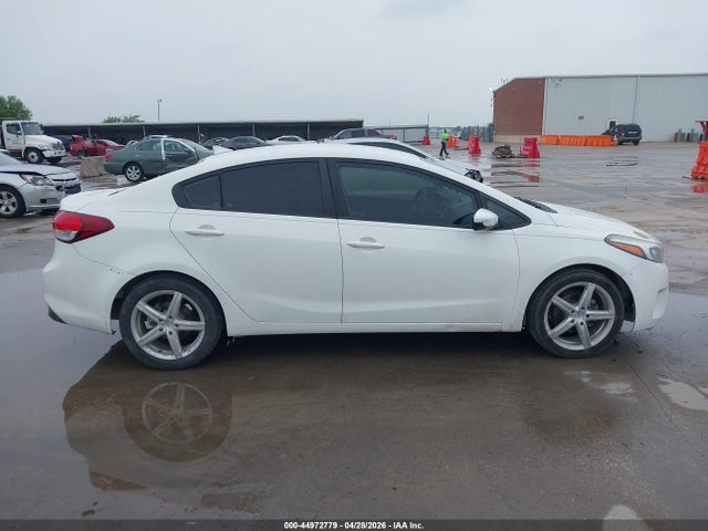 2017 KIA FORTE LX 13