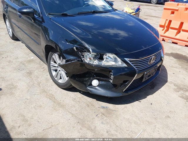2015 Lexus ES 350 photo 6