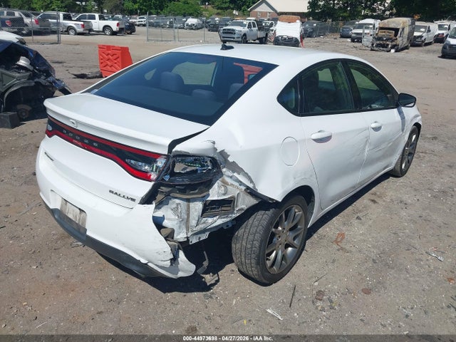 2015 Dodge DART SXT — фото 4