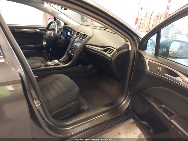 FORD FUSION SE - 5