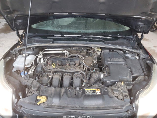 FORD FOCUS SE - 10