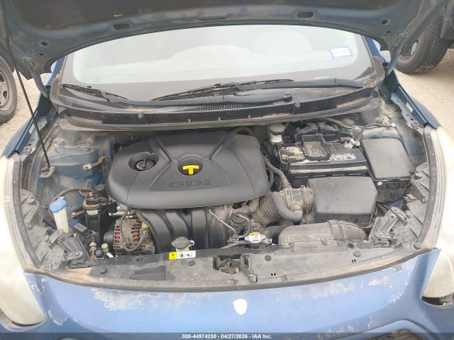 HYUNDAI ELANTRA - 10