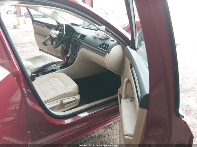 2016 Volkswagen PASSAT 1.8T R-LINE — фото 5