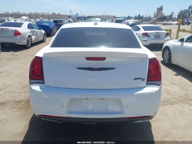 2021 CHRYSLER 300 300S 16