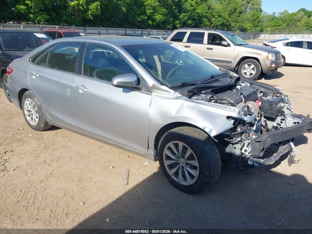 2016 TOYOTA CAMRY LE