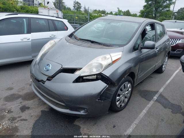 2014 Nissan LEAF S — фото 2