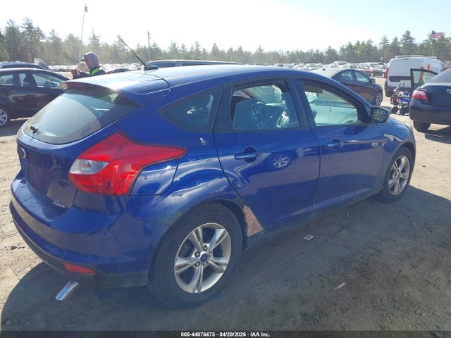 FORD FOCUS SE - 4