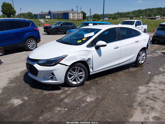 2019 Chevrolet CRUZE LT — фото 2