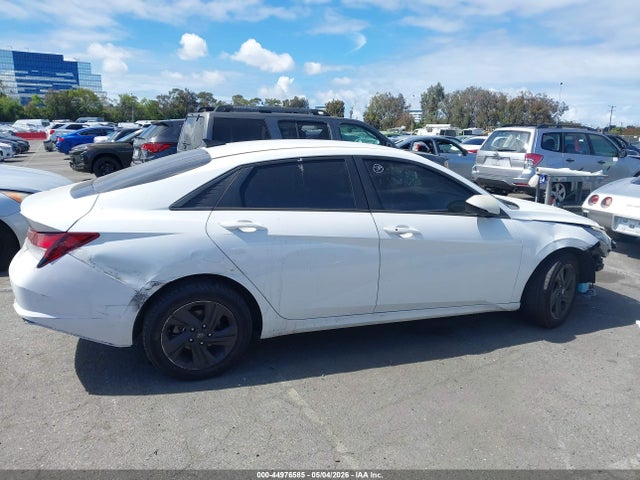 2022 HYUNDAI ELANTRA SEL 12