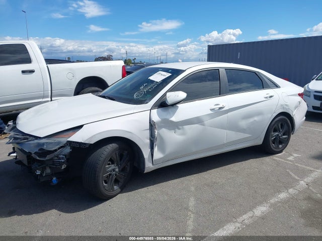 2022 HYUNDAI ELANTRA SEL 13