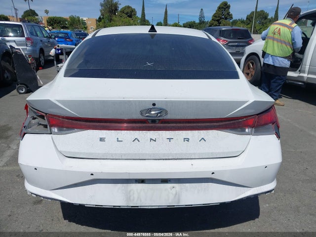2022 HYUNDAI ELANTRA SEL 15
