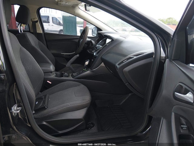FORD FOCUS TITANIUM - 5