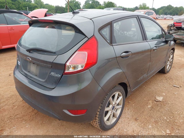 FORD FIESTA SE - 4