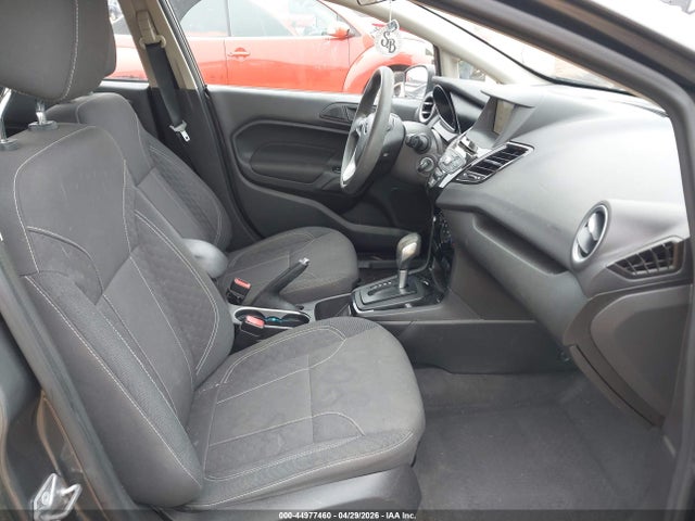 FORD FIESTA SE - 5