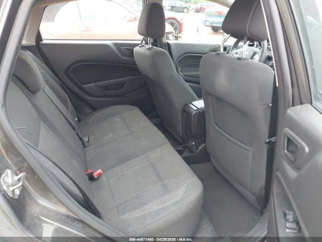 FORD FIESTA SE - 8