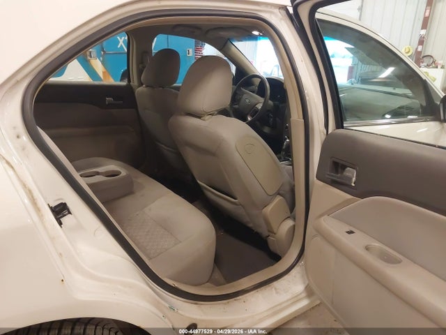 FORD FUSION SE - 8