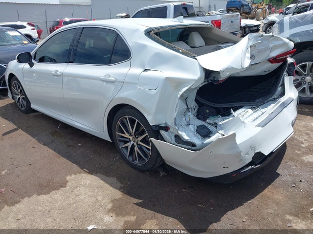 2022 Toyota CAMRY XLE 照片 3