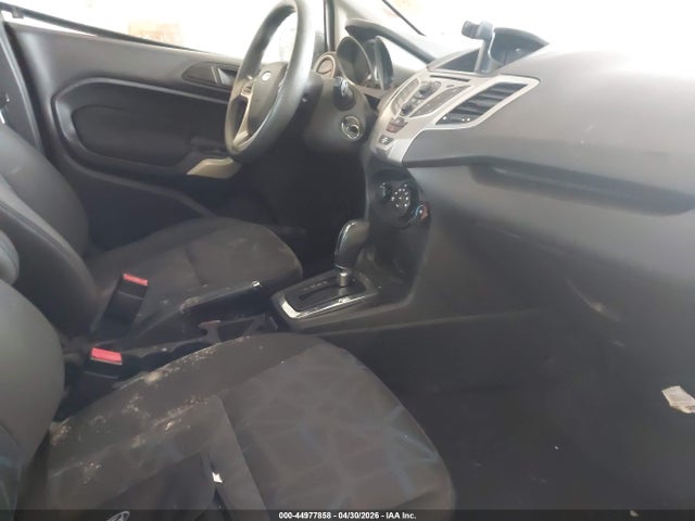 FORD FIESTA SE - 5