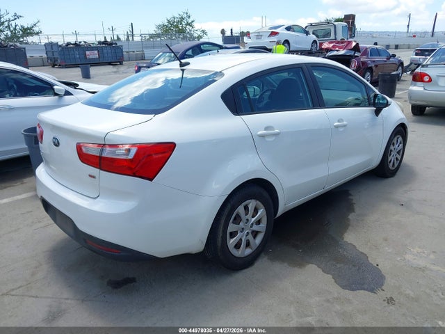 KIA RIO - 4
