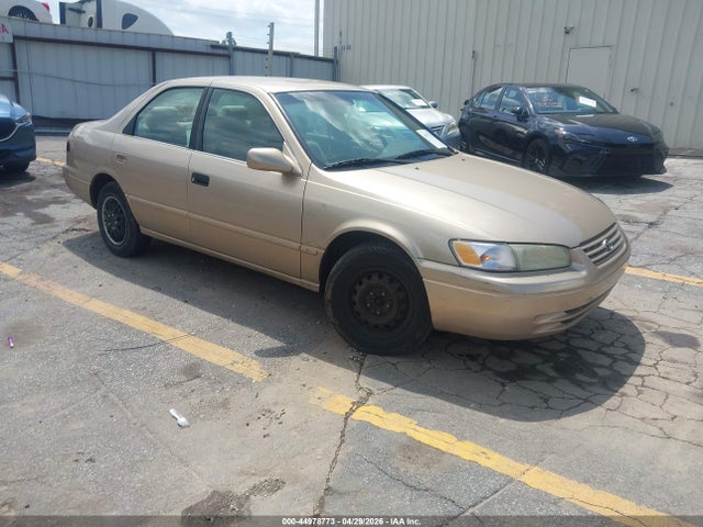 1999 TOYOTA CAMRY LE