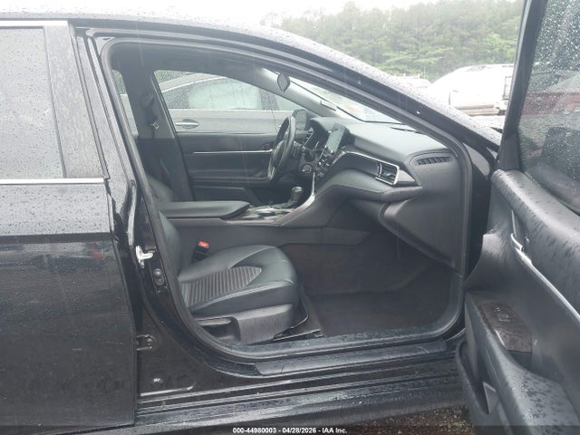 2022 Toyota CAMRY SE photo 5