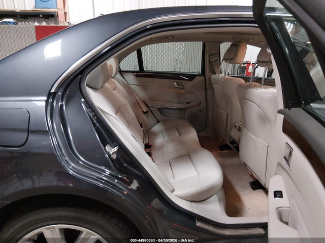 صورة 8 لـ 2014 Mercedes-BENZ E 350