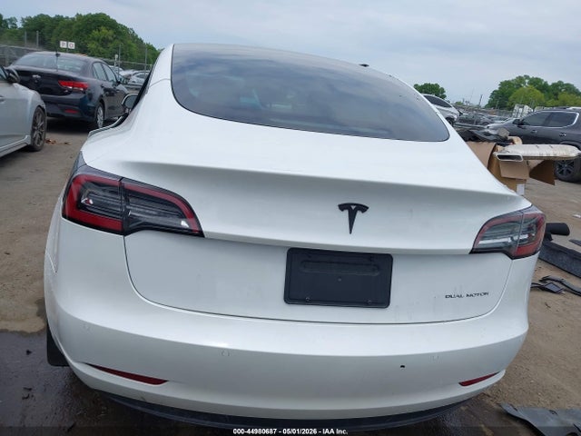 2021 Tesla MODEL 3 LONG RANGE DUAL MOTOR ALL-WHEEL DRIVE — миниатюра 17