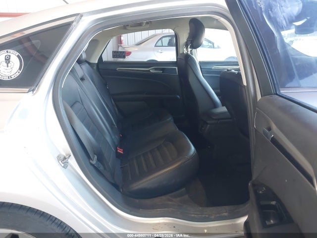 FORD FUSION SE - 8