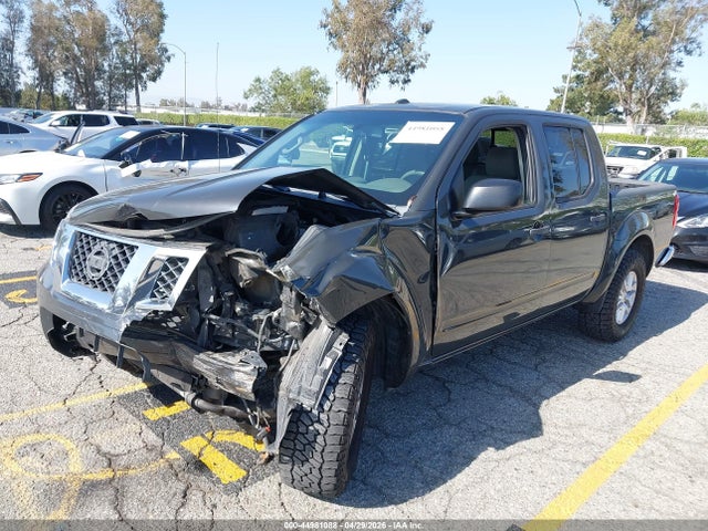 2015 Nissan FRONTIER SV — фото 2