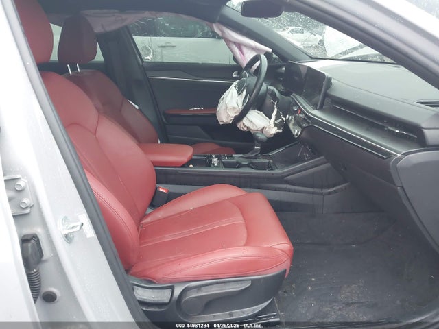 صورة 5 لـ 2025 KIA K5 GT-LINE