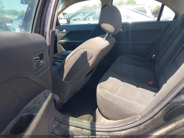 FORD FUSION SE - 8