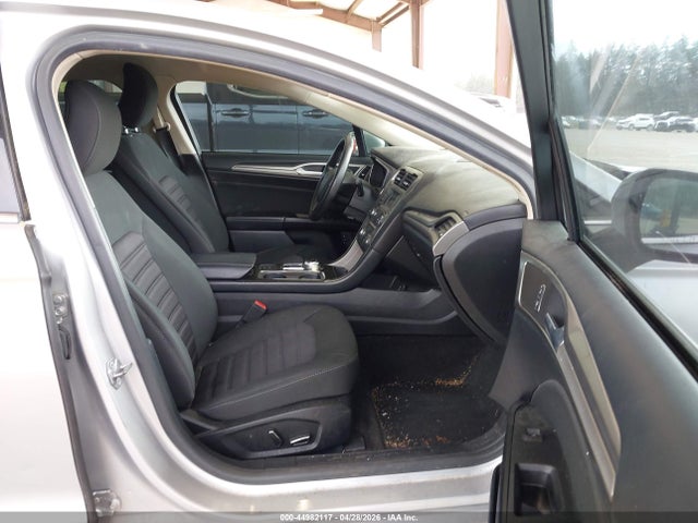 FORD FUSION HYBRID SE - 5