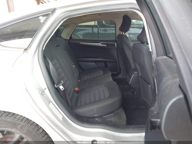 FORD FUSION HYBRID SE - 8