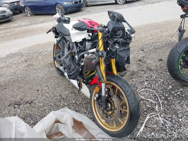 2022 YAMAHA YZF 