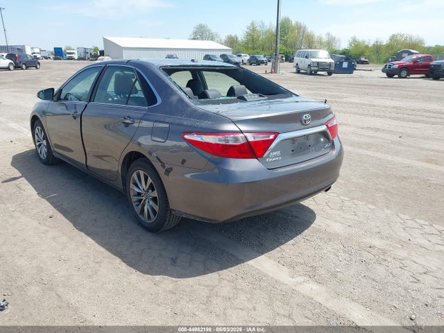 2017 Toyota CAMRY XLE 照片 3