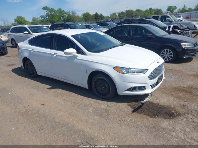 FORD FUSION SE - 1